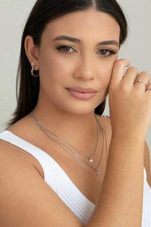 Brinco Estrela Cristal Ponto de Luz 6 mm Ródio Branco