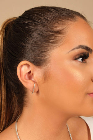 Ear Hook Filete Cravejado Cristal Ródio Branco
