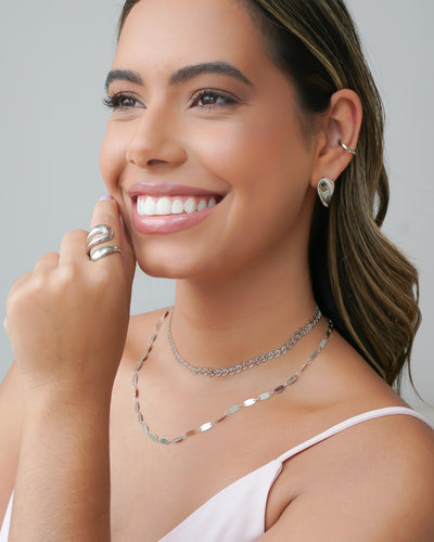 Choker Folhas Vazadas Ródio Branco - 33 cm