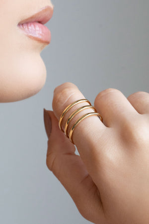 Anel Ajustável Três Filetes Liso Tamanho G Banhado a Ouro 18K