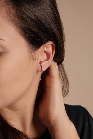 Ear Hook Filete Liso Ródio Branco
