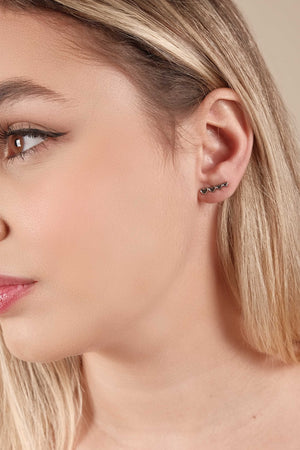 Ear Cuff Quatro Corações Detalhes Ródio Branco