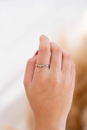 Anel Ajustável Liso Tamanho M Ródio Branco