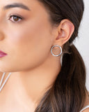 Brinco Circulo Vazado Tubo Ródio Branco