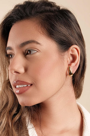 Ear Hook Meia Lua Lisa Banhado a Ouro 18K