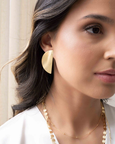 Brinco Leque Liso Banhado a Ouro 18K