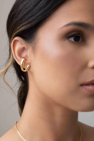 Ear Cuff Dois Filetes Lisos Banhado a Ouro 18K