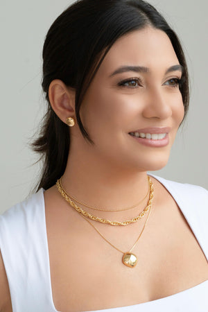 Gargantilha Veneziana Quadrado Abaulado Liso Banhado a Ouro 18K