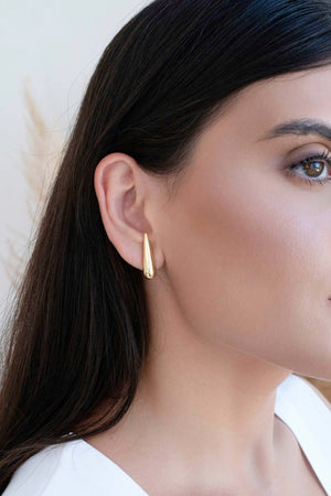 Brinco Gota Lisa Banhado a Ouro 18K