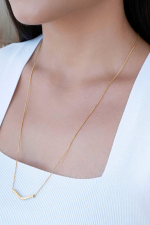 Gargantilha Longa Veneziana Pingente Ondulado Banhado a Ouro 18K