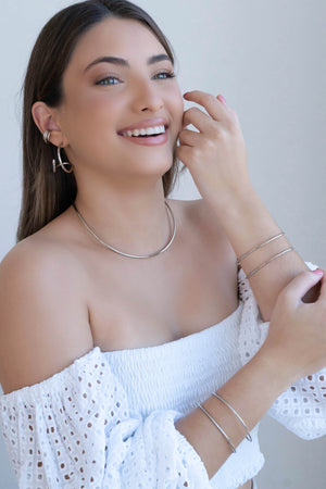 Brinco Meia Argola Fio Liso 4.2 cm Ródio Branco