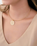 Pingente Redondo Tudo Posso Naquele Que Me Fortalece Banhado a Ouro 18K