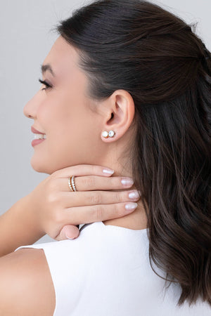 Brinco Ponto de Luz Cristal Banhado a Ouro 18K