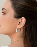 Brinco Argola Pérolas Banhado a Ouro 18K