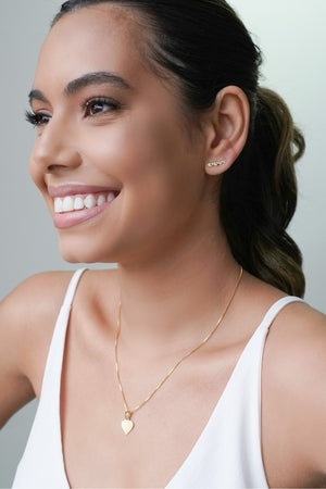 Ear Cuff Corações Banhado a Ouro 18K