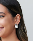 Brinco Oval Liso Ródio Branco