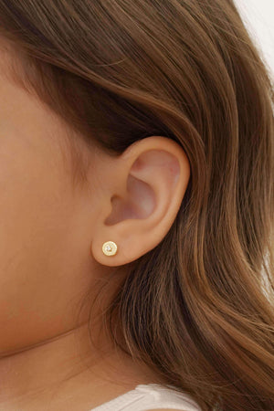 Brinco Infantil Redondo Ponto de Luz Cristal Banhado a Ouro 18K