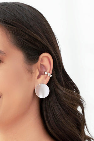 Brinco Redondo Liso 25 mm Ródio Branco