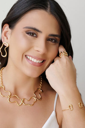 Anel Ajustável Orgânico Vazado Tamanho M Banhado a Ouro 18K