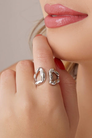 Anel Ajustável Orgânico Vazado Tamanho M Ródio Branco