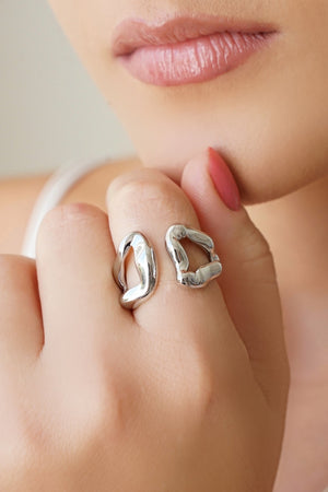 Anel Ajustável Orgânico Vazado Tamanho G Ródio Branco