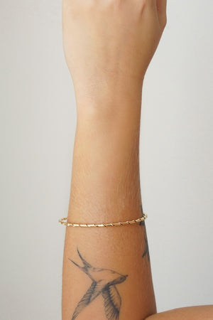 Bracelete Espiral 2 mm Banhado a Ouro 18K