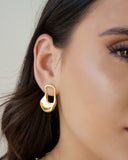 Brinco Orgânico Liso Banhado a Ouro 18K