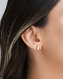 Brinco Oval Liso Banhado a Ouro 18K