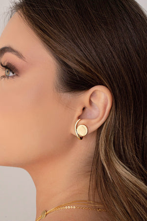 Ear Hook Redondo Liso Banhado a Ouro 18K