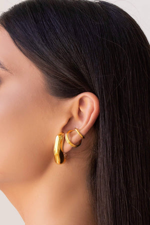 Ear Hook Geométrico Liso 3.2 cm Banhado a Ouro 18K
