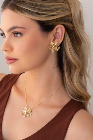 Brinco Flor Vazada 3 cm Banhado a Ouro 18K