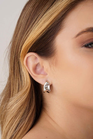 Brinco Argola Orgânica Lisa 1.8 cm Ródio Branco