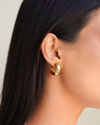 Brinco Argola Abaulada Lisa 2.2 cm Banhado a Ouro 18K