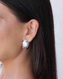 Brinco Abaulado Liso 2.8 cm Ródio Branco