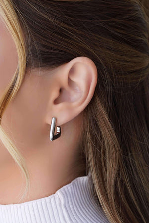 Brinco Argola Triangular Lisa 1.9 cm Ródio Branco