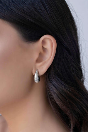 Brinco Gota Frisada 2.0 cm Ródio Branco