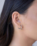 Brinco Argola Torcida Lisa 1.8 cm Ródio Branco