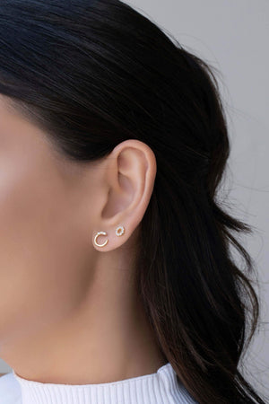 Brinco Círculo Cravejado Cristal 6 mm Banhado a Ouro 18K
