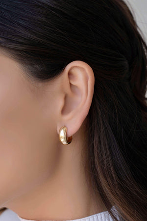 Brinco Argola Click Lisa 1.6 cm Banhado a Ouro 18K