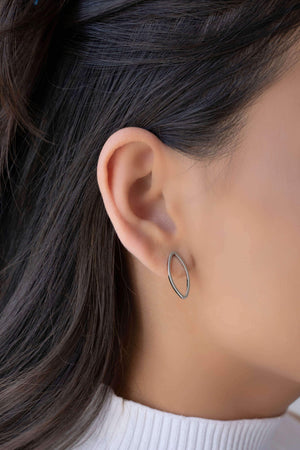 Brinco Elíptico Vazado Ródio Branco