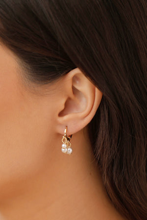 Brinco Argola Click Pérolas 2.3 cm Banhado a Ouro 18K