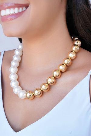 Gargantilha Bolas Lisas e Pérolas Banhado a Ouro 18K - 40 cm