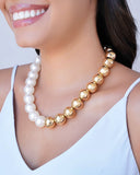 Gargantilha Bolas Lisas e Pérolas Banhado a Ouro 18K - 40 cm