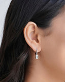 Brinco Argola Click Cravejado Cristal Retângulo 2.2 cm Ródio Branco