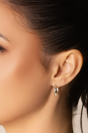 Brinco Argola Click Oval Lisa 1.7 cm Ródio Branco