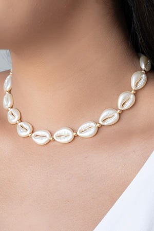 Choker Búzios Pérola Banhado a Ouro 18K