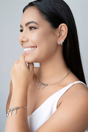 Aro Flexível Pingentes Búzios Ródio Branco - 40 cm