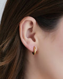 Brinco Argola Click Redonda Lisa 1.5 cm Banhado a Ouro 18K