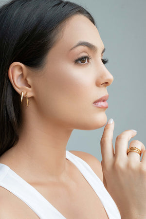 Anel Filetes Cravejado Cristal Tamanho 21 Banhado a Ouro 18K