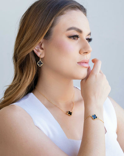Choker Elos Trevo Preto Banhado a Ouro 18K - 33 cm